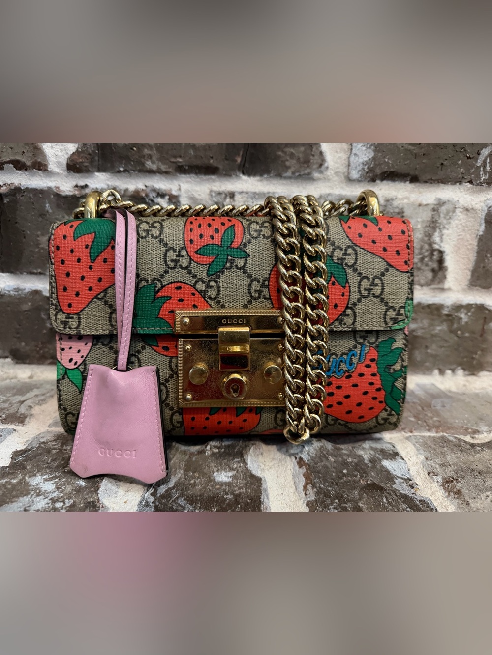 Gucci Padlock GG Strawberry 🍓 Shoulder Bag